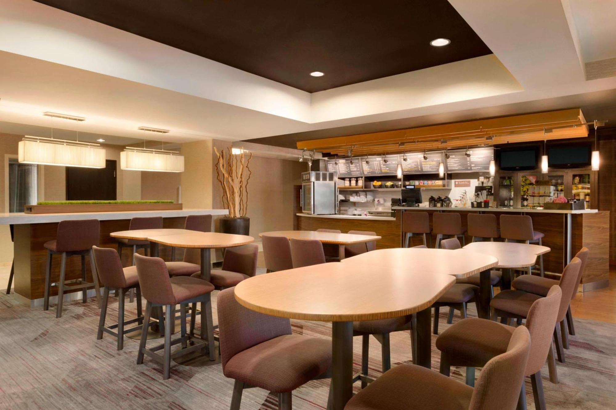 Courtyard By Marriott Bloomington Normal Hotel Kültér fotó