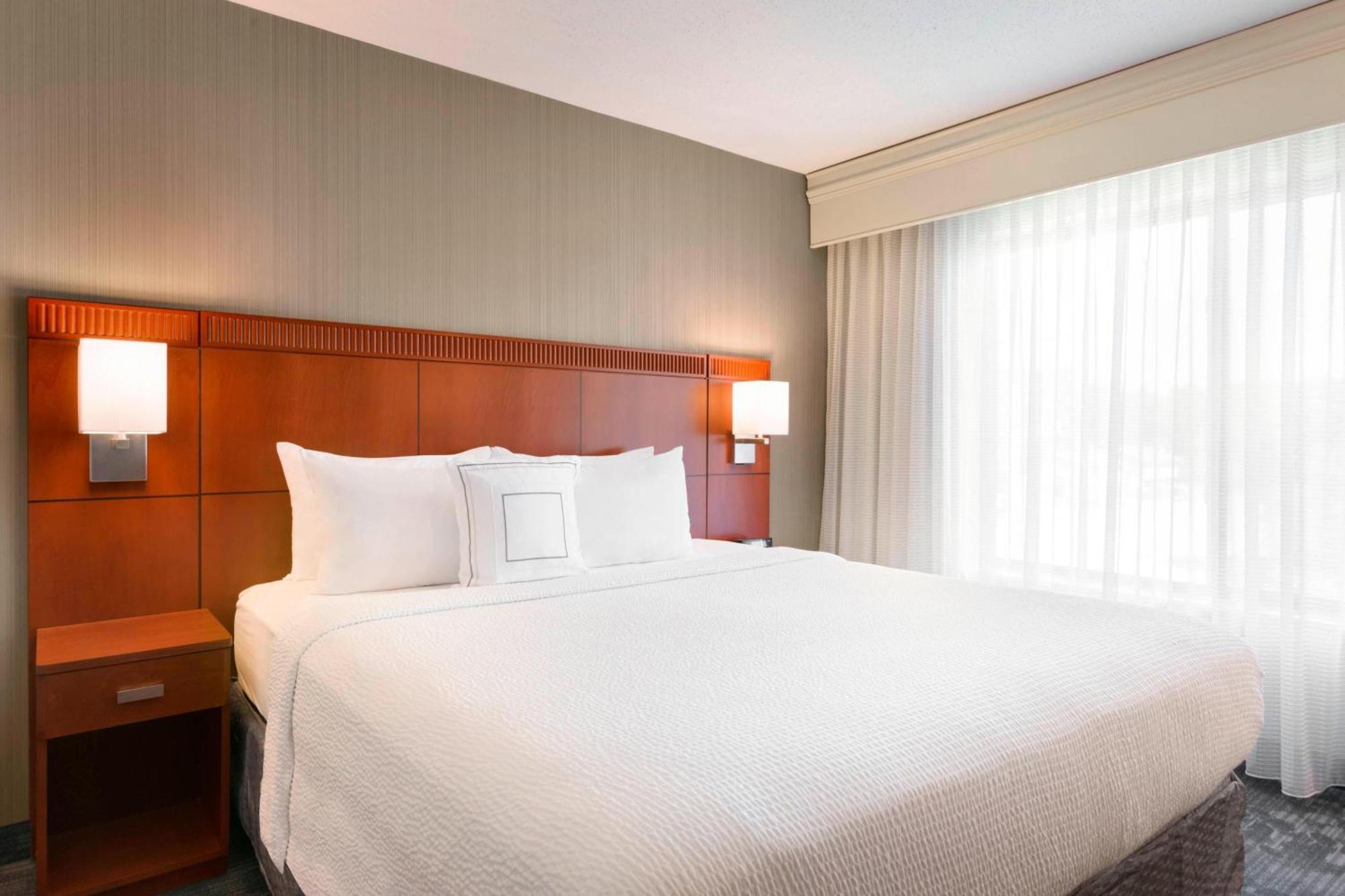 Courtyard By Marriott Bloomington Normal Hotel Kültér fotó
