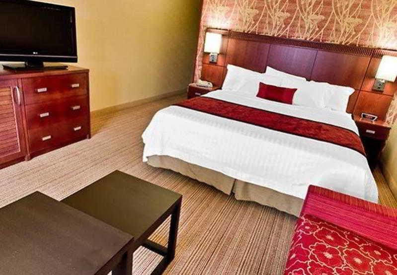Courtyard By Marriott Bloomington Normal Hotel Kültér fotó